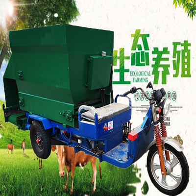 移动式家畜饲料撒料车 方便实用的机械化规模撒料解决方案